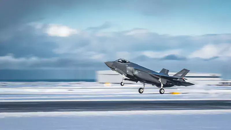 Norway sends F-35s to Iceland for NATO Air Policing. Photo by NATO, licensed under CC BY-NC-ND 2.0