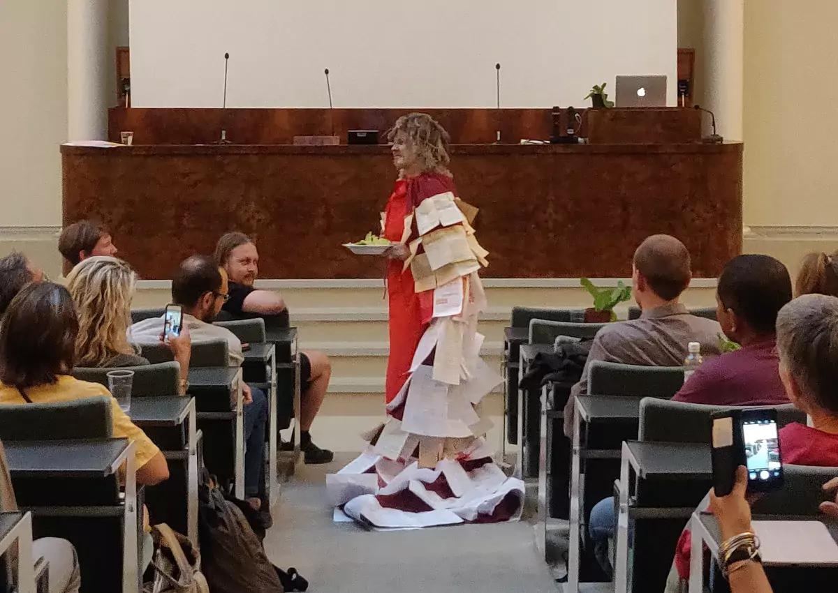 The conference was joined by René Descartes (performative lecturer Hanna-Kaisa Tiainen) to help us think a bit about the human/nature divide.